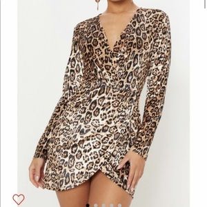 Pretty Little Thing dress